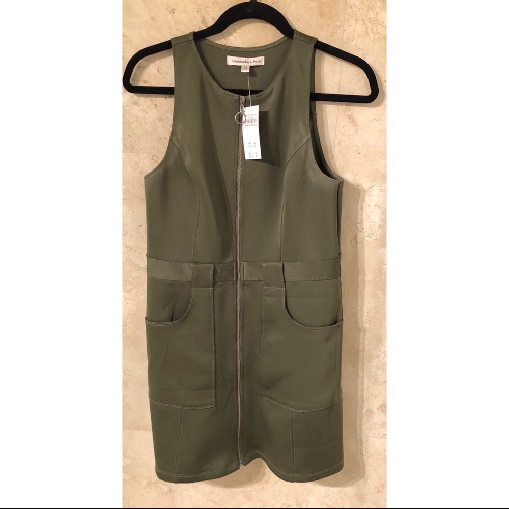 Abercrombie zip up dress. Size Medium